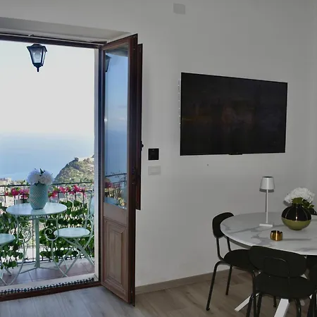 Vida Apartment