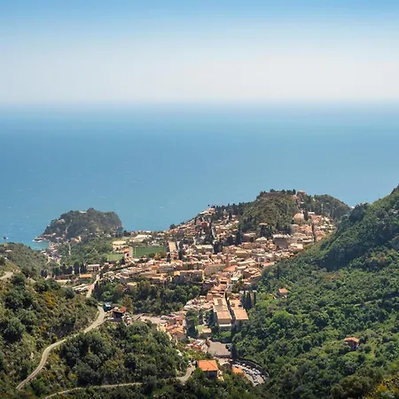 Guesthost - Vida - Panoramic View